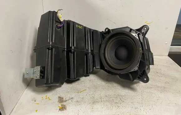 Lexus RX 450H Subwoofer speaker 861600E180 39439