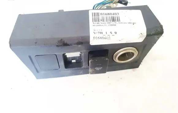 Toyota Yaris Wiper switch 15B088