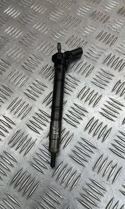Audi A8 S8 D5 Fuel injector 059130277FE