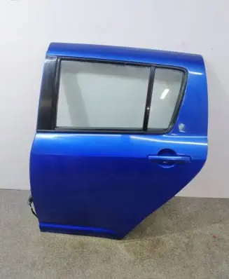 Suzuki Swift I Front door
