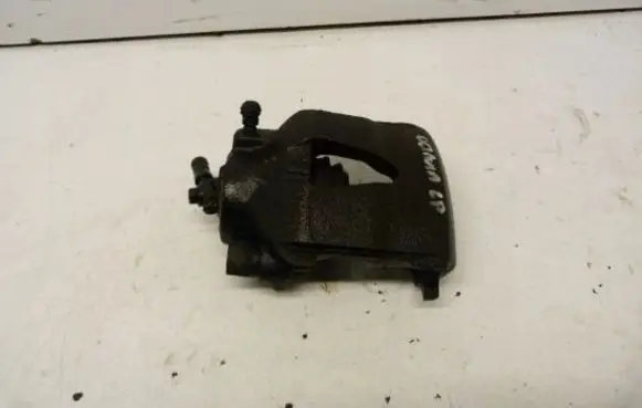 Skoda Octavia Mk2 (1Z) Front brake caliper