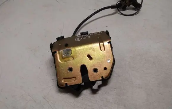Ford Mondeo Mk III Tailgate/trunk/boot lock/catch/latch