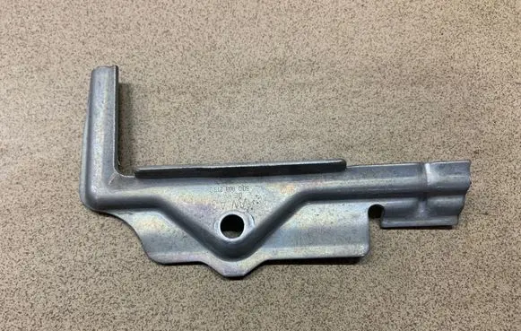 Battery bracket