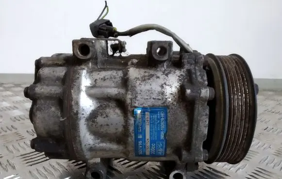 Volvo V50 Air conditioning (A/C) compressor (pump) 1178207524 3M5H19D629HD