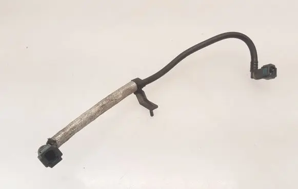 Renault Megane III Fuel line pipe