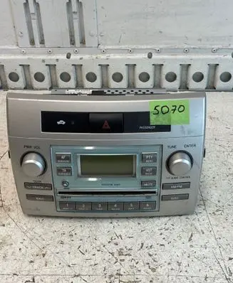 Toyota Corolla Verso E121 Radio/CD/DVD/GPS head unit 861200F010 CQTS7421LC W58810