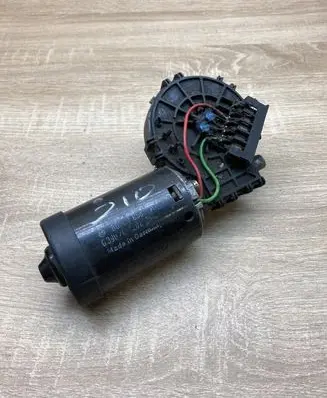 Mercedes-Benz E W210 Wiper motor 0390241420