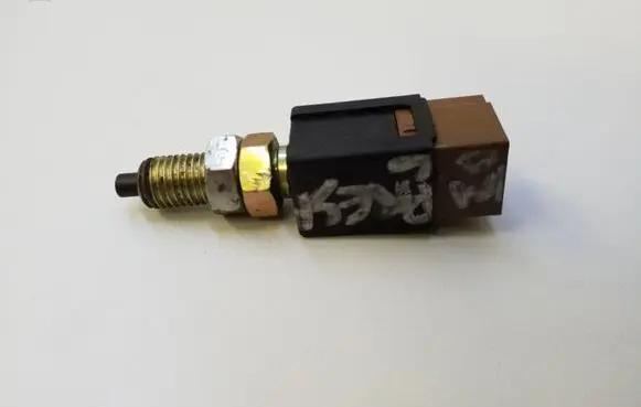 Subaru Impreza II Brake pedal sensor switch 5X19U