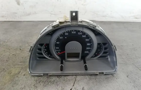 Volkswagen Fox Speedometer (instrument cluster) 5Z0920820N