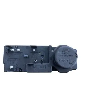 Mercedes-Benz E W210 Central locking vacuum pump 2088000348