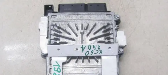 Volvo XC60 Engine control unit/module 0281015286