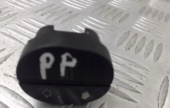 Ford Fusion Quarter vent window switch 488031