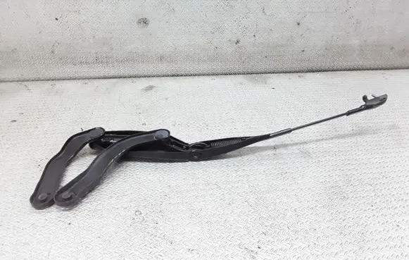 Mercedes-Benz E W211 Front wiper blade arm A2118201244