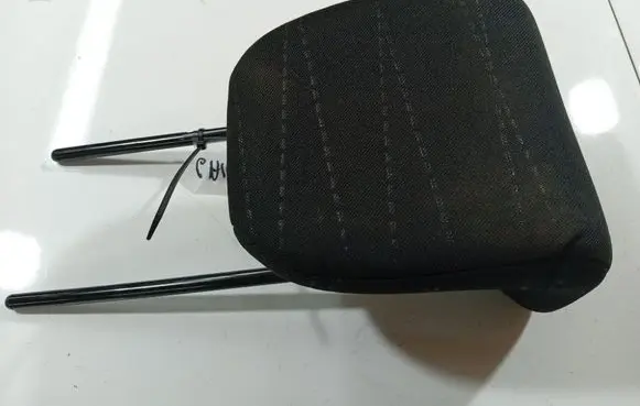 Opel Astra H Front seat headrest 