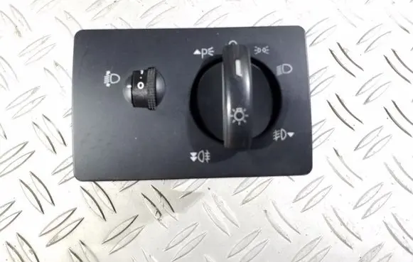 Light switch