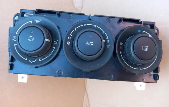 Peugeot 308 SW Climate control unit 69940002 T1000220K