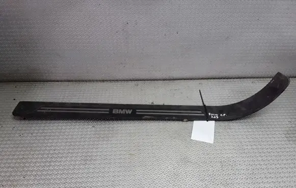 BMW 7 E38 Front sill trim cover 8125935