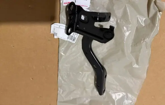 Toyota Corolla E210 E21 Engine bonnet/hood hinges 5341002540