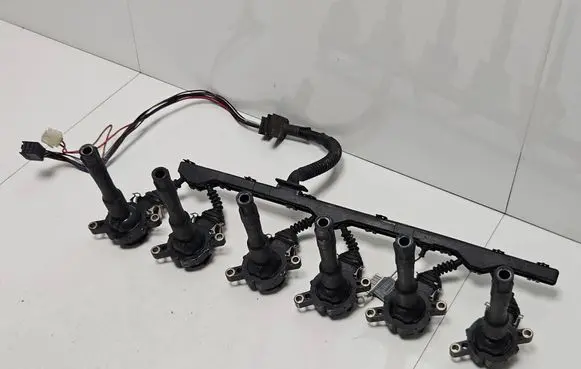 BMW Z3 E36 High voltage ignition coil 1748017 7502735 1B912111
