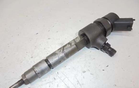 Alfa Romeo 156 Fuel injector 0445110002