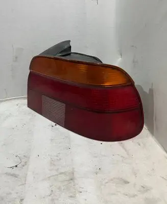 BMW 5 E39 Rear/tail lights 8358032