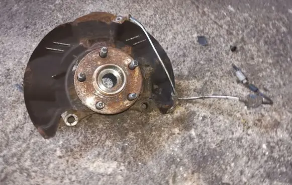 Subaru Forester SH Front wheel hub