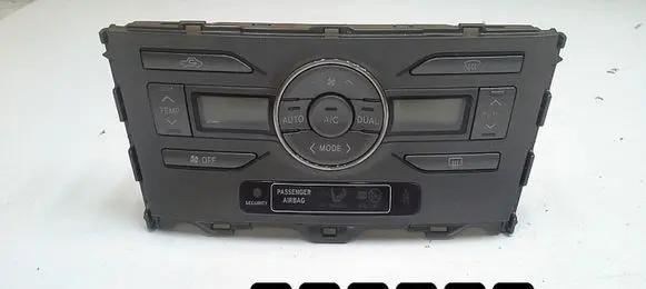 Toyota Auris 150 Climate control unit 55900-02230-B
