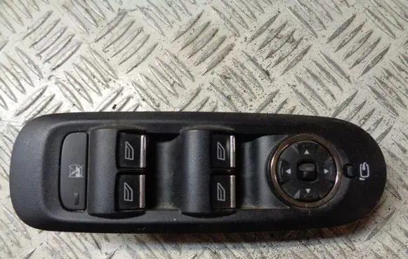 Ford Mondeo MK IV Electric window control switch 7S7T14A132BC