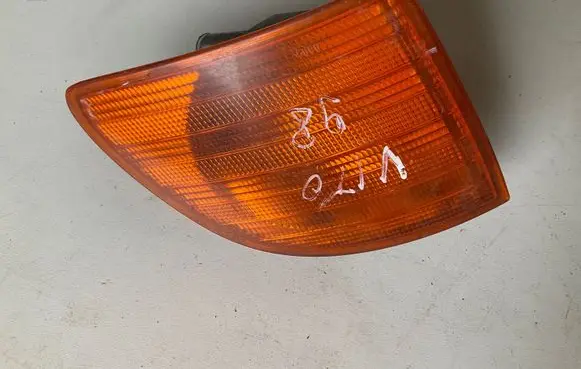 Mercedes-Benz Vito Viano W638 Front indicator light
