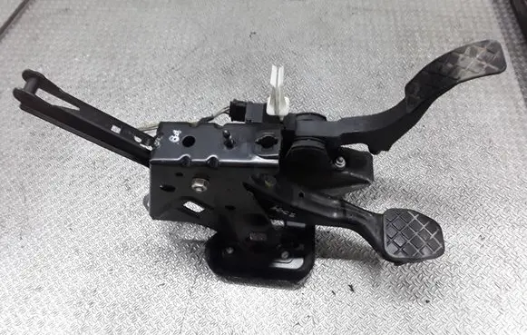 Skoda Octavia Mk1 (1U) Pedal assembly 0281002342