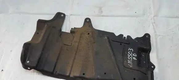 Mitsubishi Space Star Engine splash shield/under tray mr911732