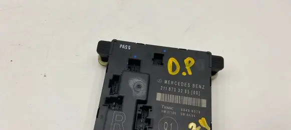 Mercedes-Benz E W211 Door control unit/module 2118703285