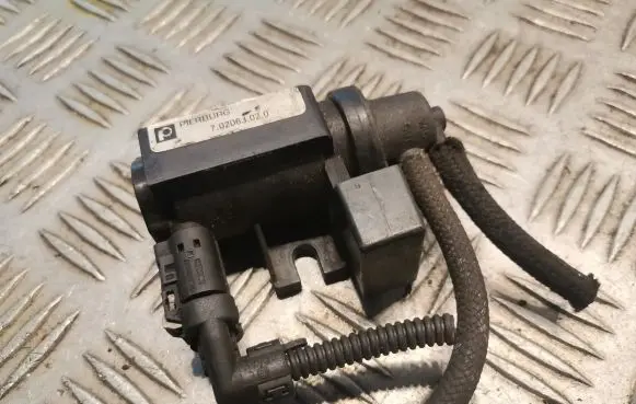 BMW 1 E81 E87 Turbo solenoid valve 7805391
