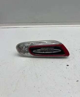 Mini One - Cooper F56 F55 Front fender indicator light 0223860 7388764 F02238600