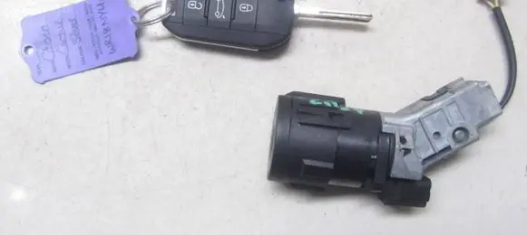 Citroen C4 Cactus Ignition lock