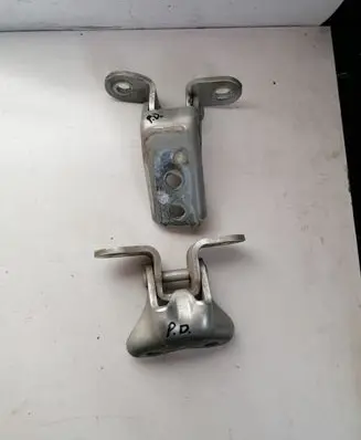 Toyota Corolla Verso E121 Front door upper hinge