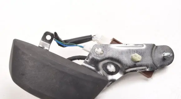 Peugeot 108 Tailgate opening switch 