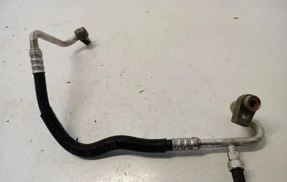 Ford Kuga II Air conditioning (A/C) pipe/hose 