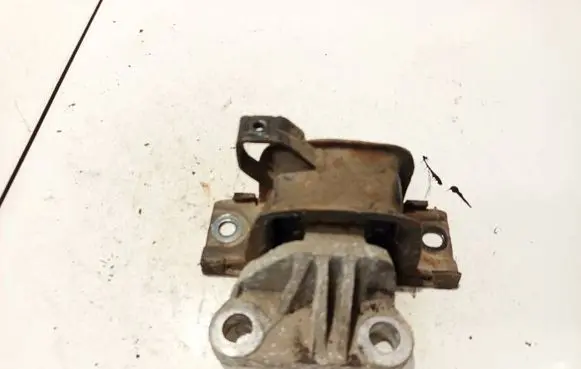 Opel Corsa D Engine mount bracket 13130745
