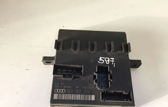 Audi A4 S4 B6 8E 8H Comfort/convenience module 8E0907279
