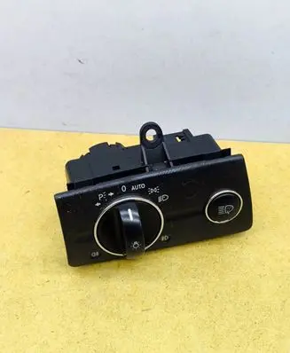 Mercedes-Benz E W211 Light switch 2115450104 04056035