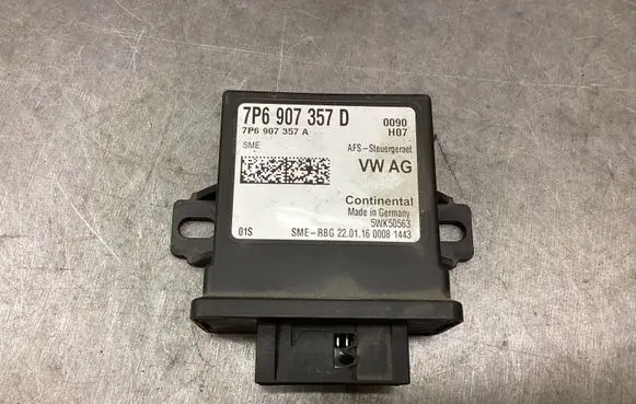 Skoda Superb B8 (3V) Light module LCM 7P6907357D 7P6907357A