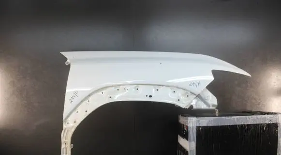 Dacia Duster III Fender mounting bracket 631124149R