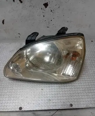 KIA Carens I Headlight/headlamp