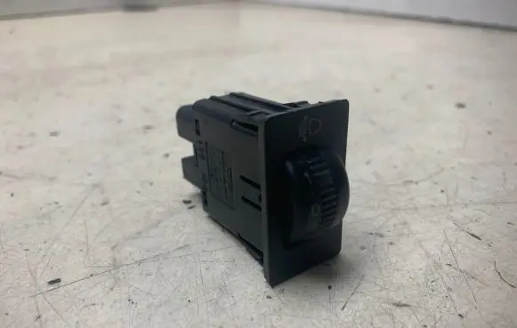 Toyota Avensis T250 Headlight level height control switch 8415205050