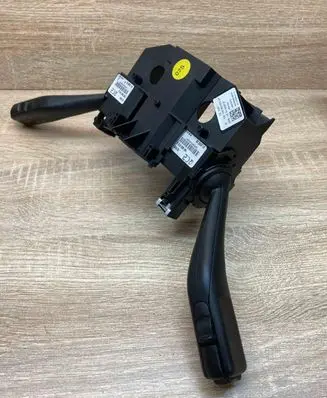 Volkswagen Golf Plus Wiper turn signal indicator stalk/switch 1K0953503CP 1K0953519A
