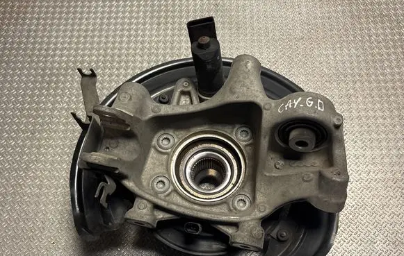 Porsche Cayenne (9Y0 9Y3) Rear wheel hub 9Y0615 CTR8270343