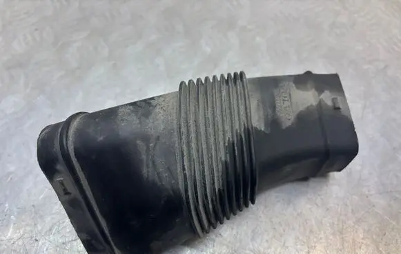 Volvo V60 Air intake duct part 30671772