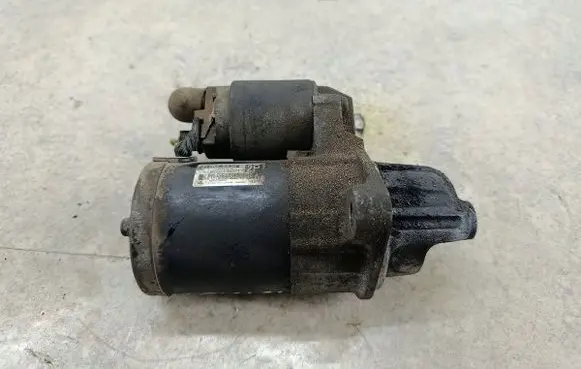 Suzuki Swift I Starter motor 