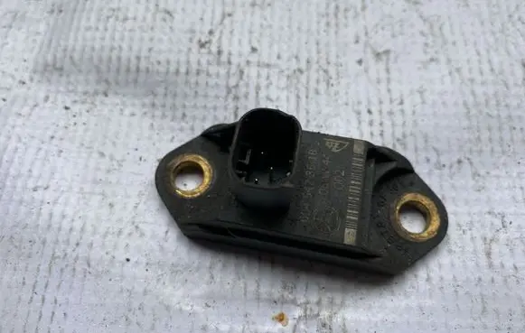 Mercedes-Benz S W221 Airbag deployment crash/impact sensor A0045423518 0045423518